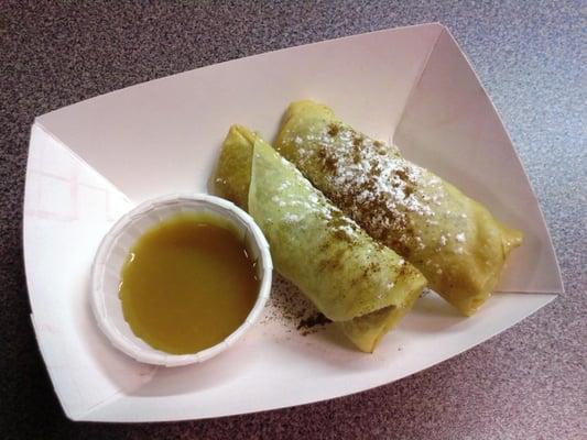 Apple & Ginger rolls w/caramel dipping sauce