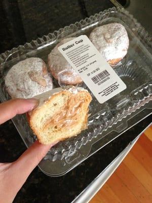 They carry Butter Cups: croissants filled with dulce de leche topped with powdered sugar. Yum!