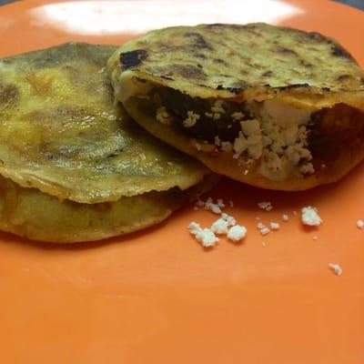 Gorditas de Rajas y queso (pepper slices and cheese)