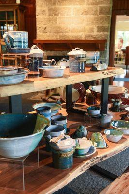 Cookware, bakeware and more. We featured more than 450 artists!