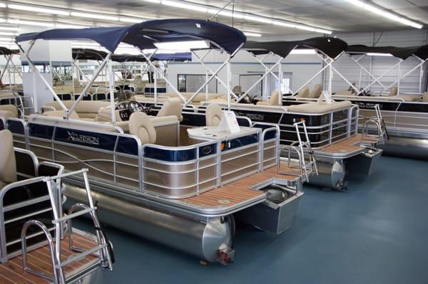 Jerry Whittle Boats www.whittleboats.com Berkshire Pontoons Xcursion Pontoons Xpress Fishing Boats Sea Hunt Fishing Boats Used