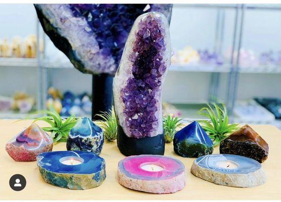 Agate points, candle holders and amethyst clusters!