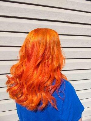 Neon orange and neon red color melt