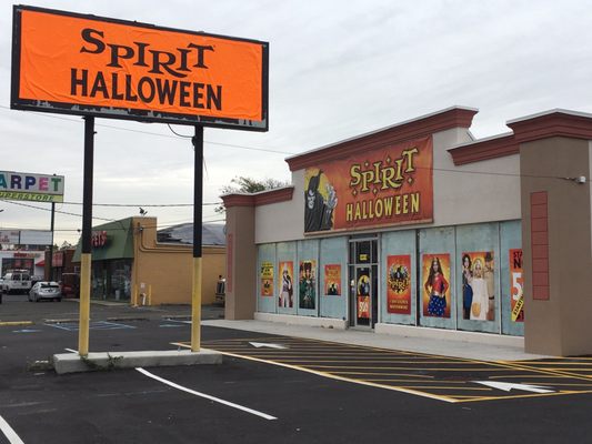 Spirit Halloween