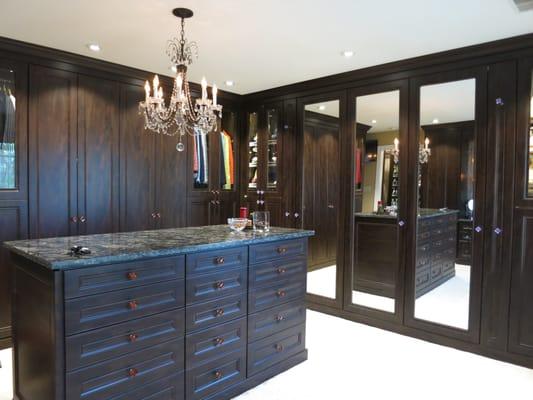 Master walk in closet with tri-view mirror