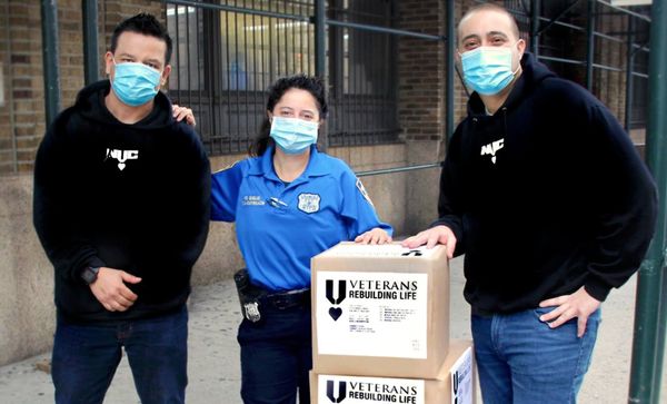 Veterans Rebuilding Life donating PPE to essential personnel on the frontline of the pandemic, in NYC.