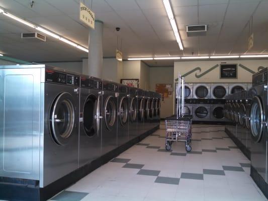 Lots of washers & dryers