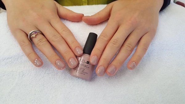 Shellac manicure