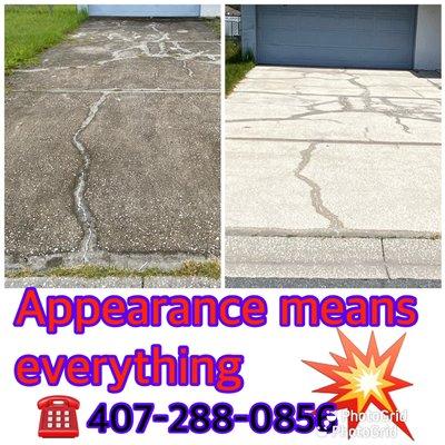 Driveway surface cleaning and pressure washing in St. Cloud FL bringing back curb appeal one home at a time