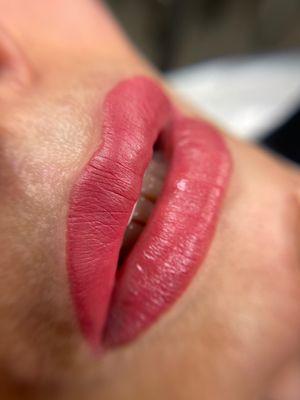 Lip blush tatto