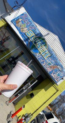 Big Red slushee and the entrance!