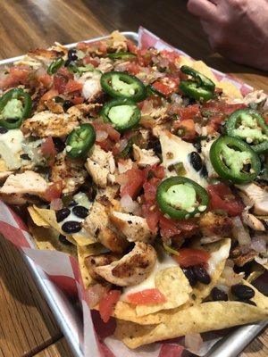 Cocina nachos with chicken instead of pork