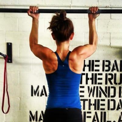 My client Amber rocking those pullups