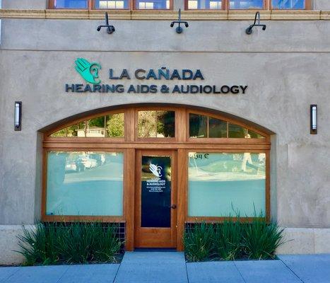 La Cañada Hearing Aids & Audiology-Parking available in back parking lot or along Foothill Blvd