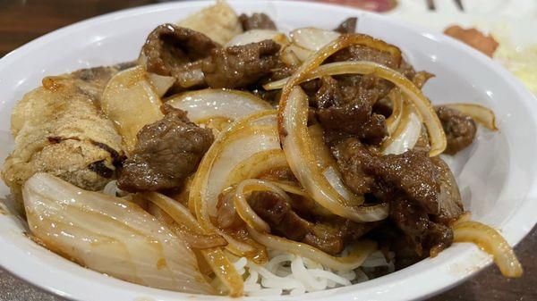 P34. Beef with Onion Vermicelli Bowl