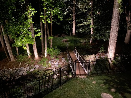 Outdoor landscape lighting