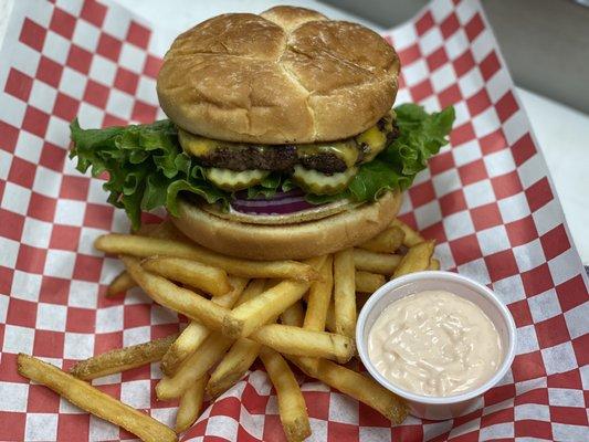 Cheeseburger meal yummy yummy.