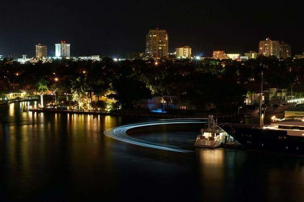 night party boat tour