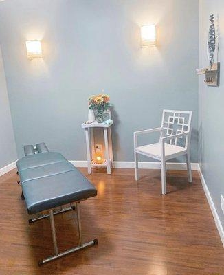 chiropractic treatment room