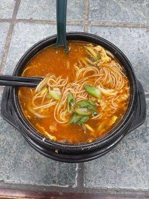 Korean noodle soup