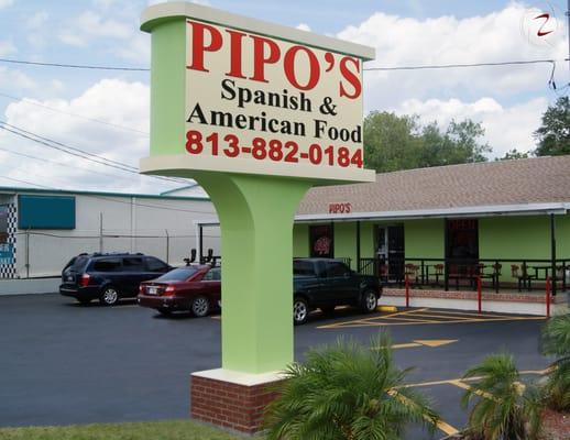 Sign for Pipo's Restaurant in Tampa, FL.