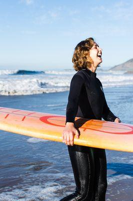 surf lesson bringing out the laughter!