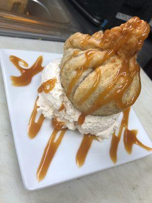 Apple Bomb dessert