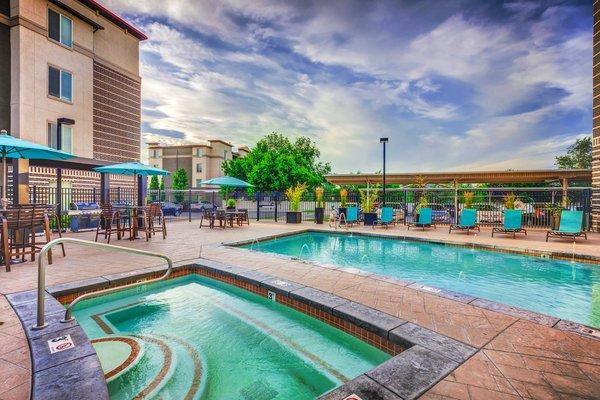 Swimming Pool Deck with Heated Spa and Grill Area