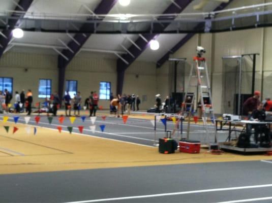 UMU indoor track