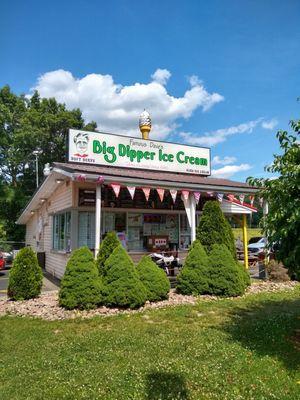 4th of July sweet stop on the way home from our Memory Lane Binghamton road trip.