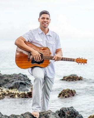 Photo of Kalo from his website, www.musicbykalo.com