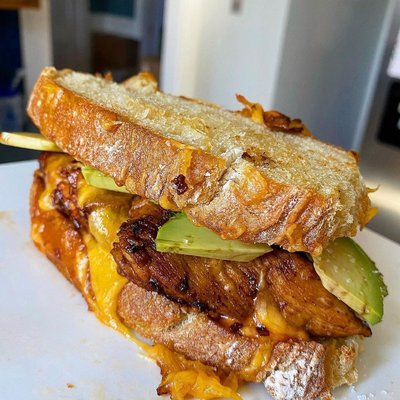 Cheesy Chicken with Avocado Slices on Rustic Bread