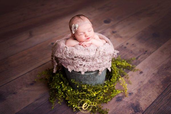 Central, AR Newborn Photographer easleylifephotography.com