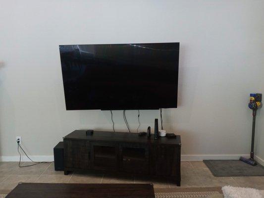 Tv mount