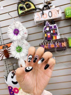 Thanks for come with us  "  Avalon nail & spa  NAILS AND ART DESIGN 7105 N Mesa St El Paso, TX 79912,  : (915) 833-3900