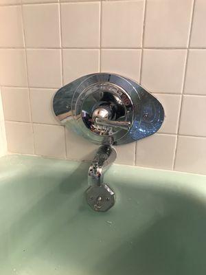 Bath faucet