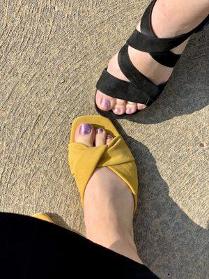 My yellow slides from Eva Bryn post pedicure!