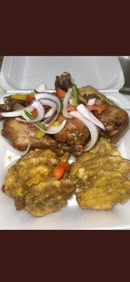 Poule Fri(Fried Chicken), with Plantains