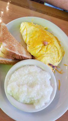 Ham and cheese omlet