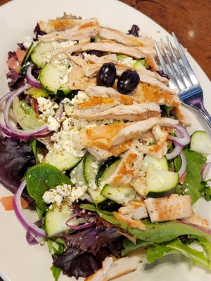 Lakewood Cafe's Mediterranean Salad beats the best Greek restaurants! Quality of ingredients!