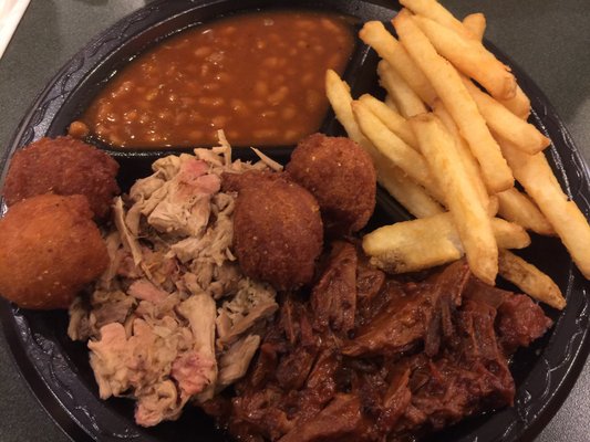 Combination BBQ Plate (pork & beef brisket)