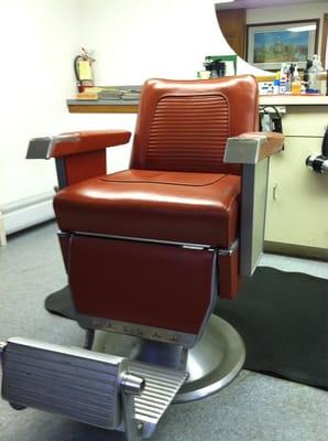 1963 Paidar barber chair