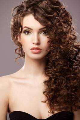 Long to mid-length hair styles and body waves that enhance your face