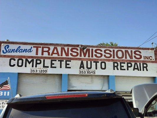 Sunland Transmission
 7819 Foothill Blvd., Sunland-Tujunga
 818-353-8545