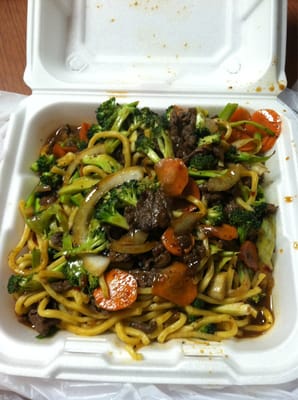 Beef lo mein