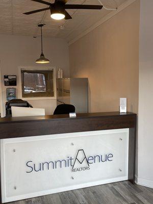 Summit Avenue Realtors