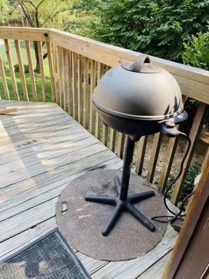 Grill on back deck (Mike's Place cabin)