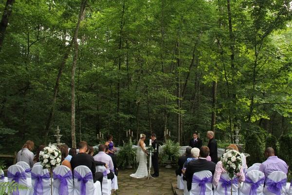 Outdoor wedding - facing the National Park