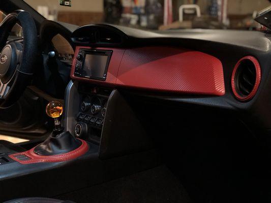 Interior wrapped pieces in Red Carbon on this BRZ