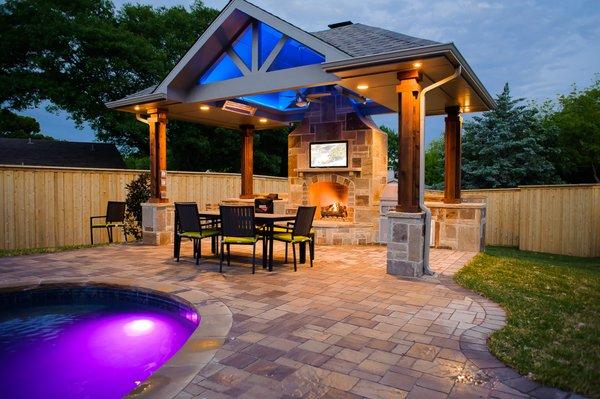 Pool Patio Cover, Fireplace, Outdoor Kitchen, & Belgard Urbana pavers, Richardson, TX